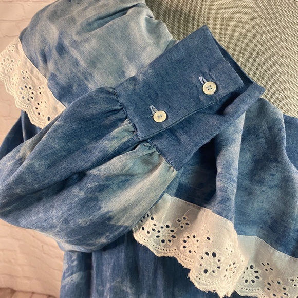 NWT 5RUE denim one shoulder dress w white eyelet ruffle trim Sz Medium MSRP $192 - Picture 13 of 15